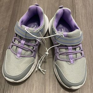 Brand new Girl’s sneakers size 2